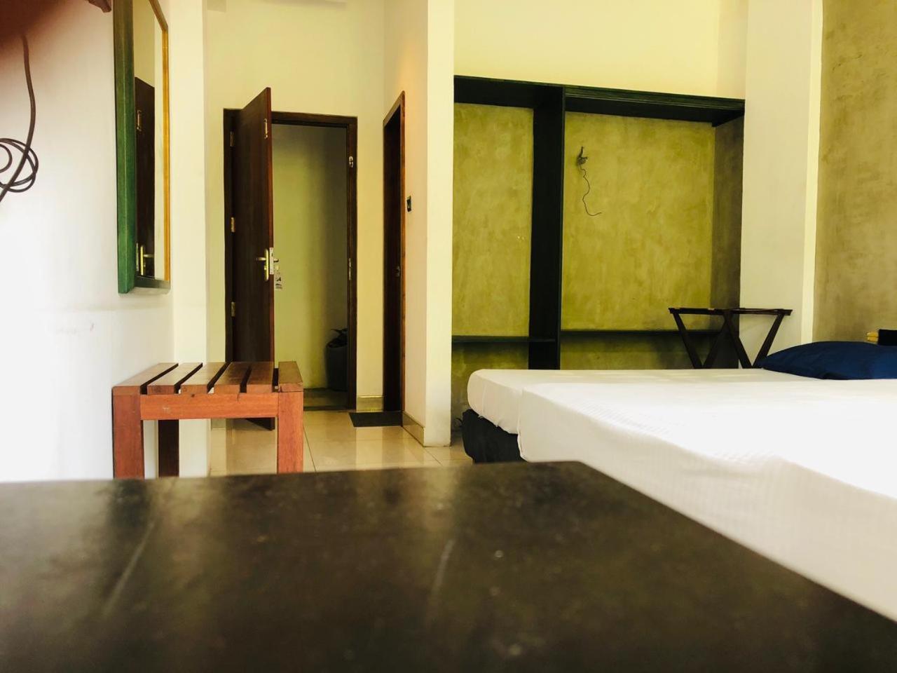 Summerside Residence Negombo Szoba fotó
