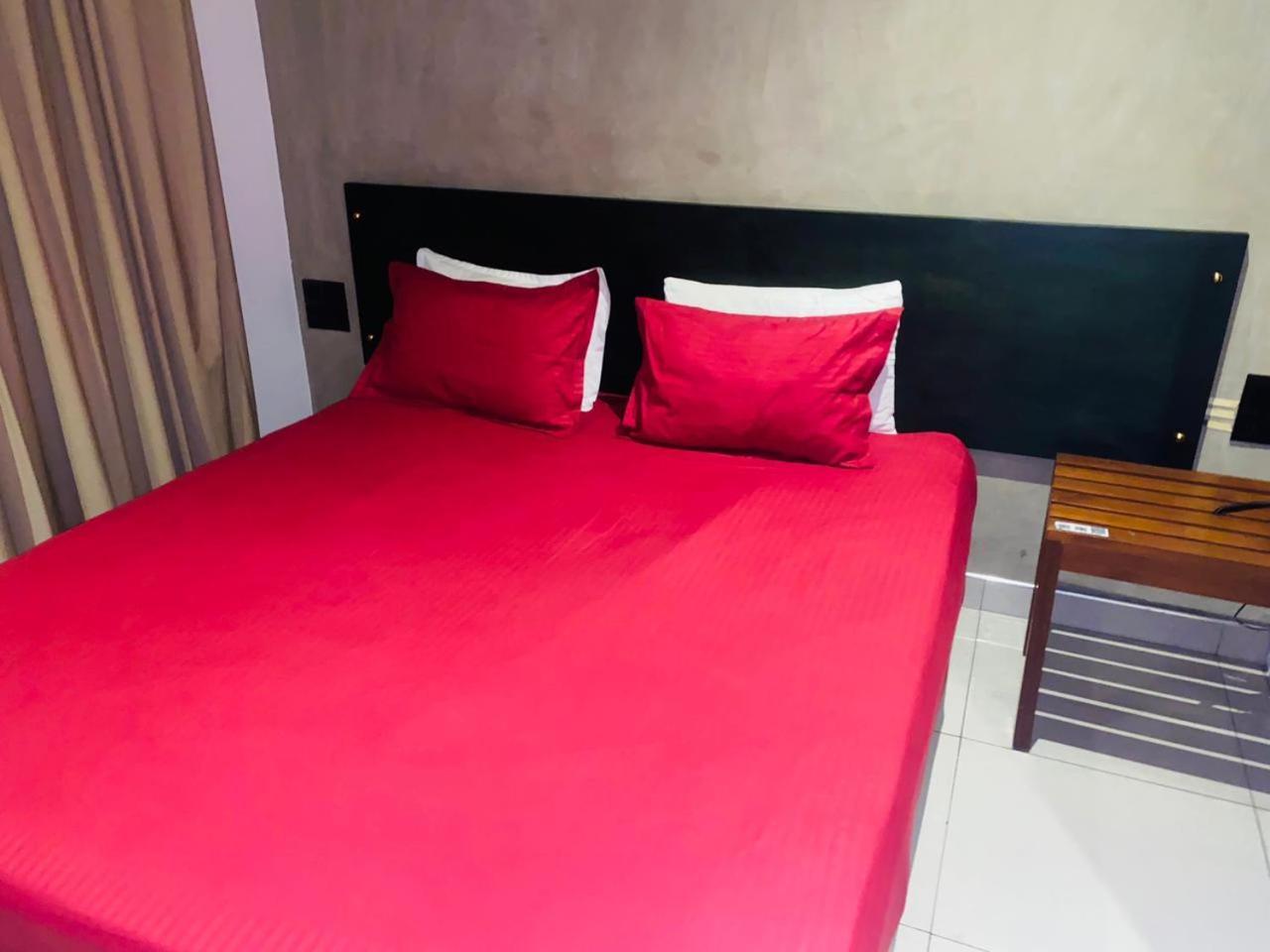 Summerside Residence Negombo Szoba fotó