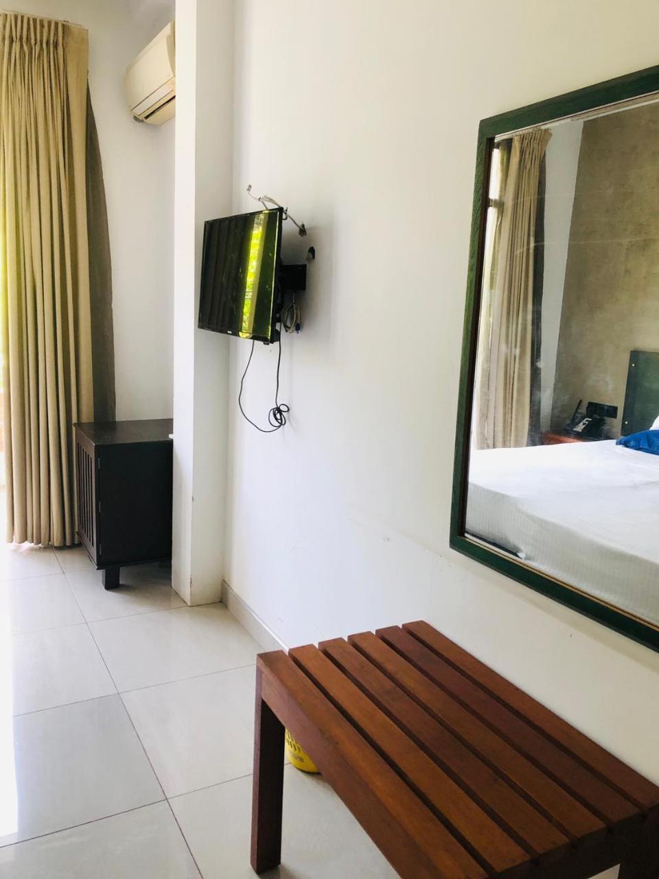 Summerside Residence Negombo Szoba fotó